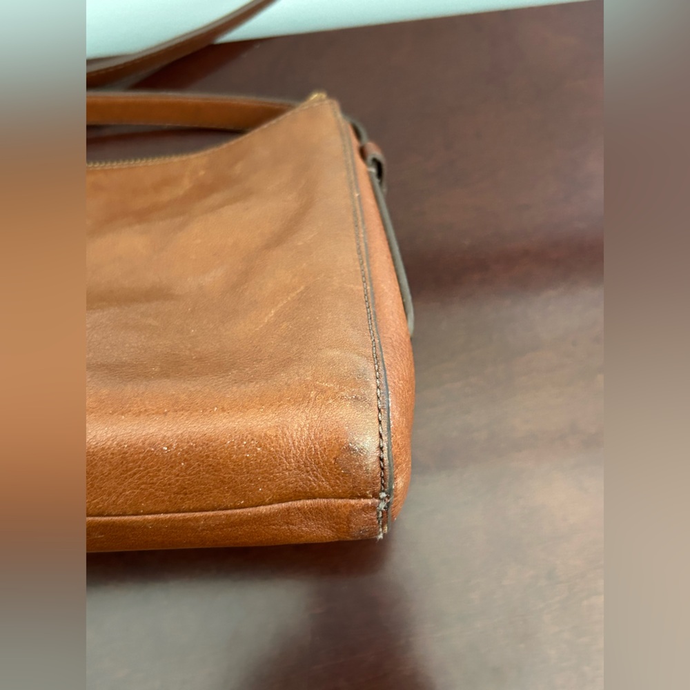 Fossil Crossbody Leather Purse - Picture 7 of 10